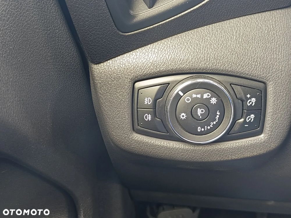 Ford Tourneo Connect - 22