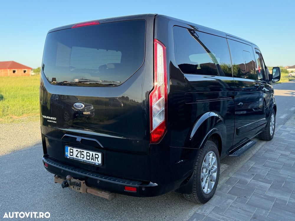 Ford Tourneo Custom Bus 320 2.0 EcoBlue 185 CP L2H1 Titanium Aut. - 4