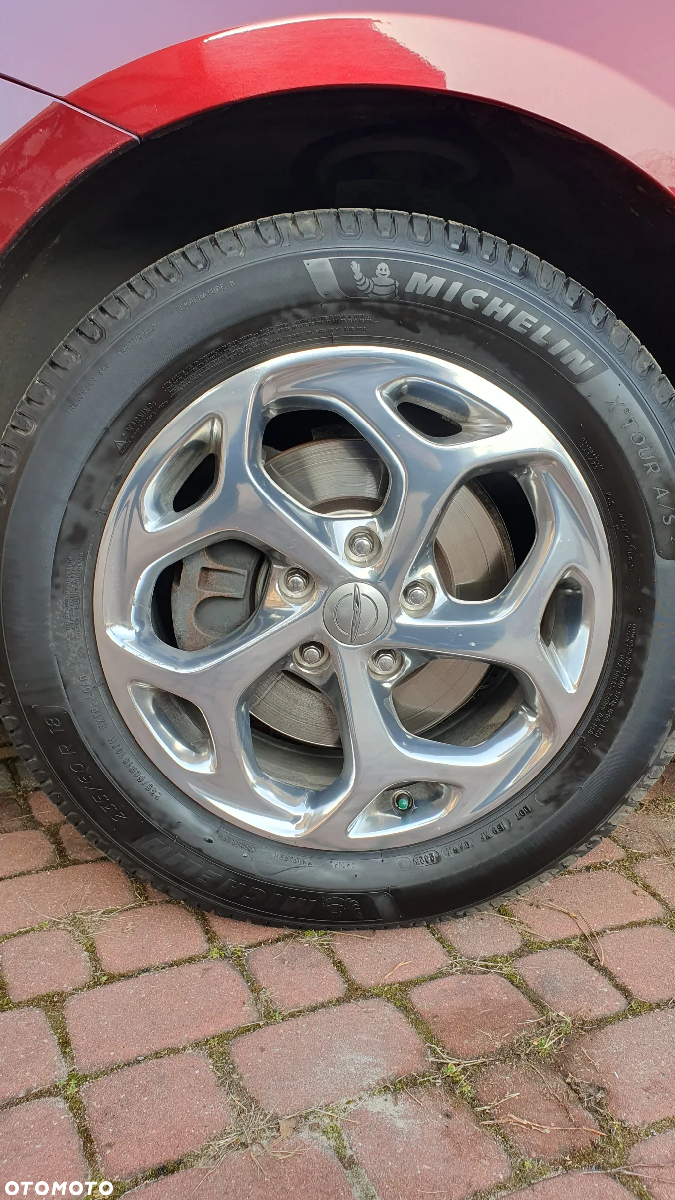 Chrysler Pacifica - 12