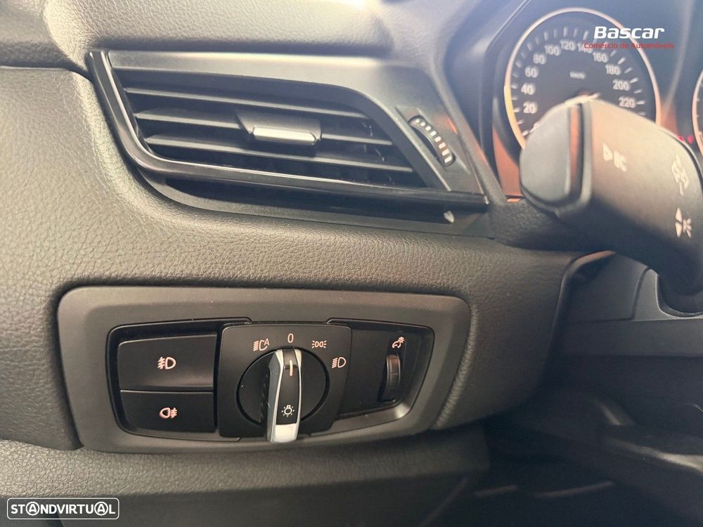 BMW 225xe Active Tourer iPerformance Sport Line - 28