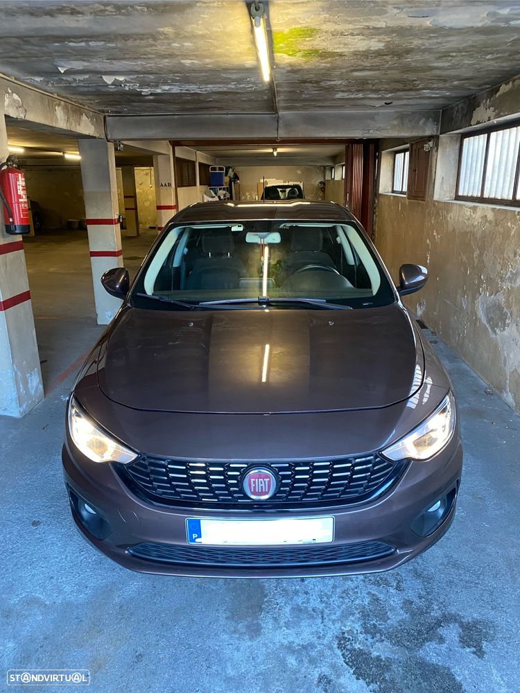Fiat Tipo 1.3 M-Jet Lounge J17 - 1