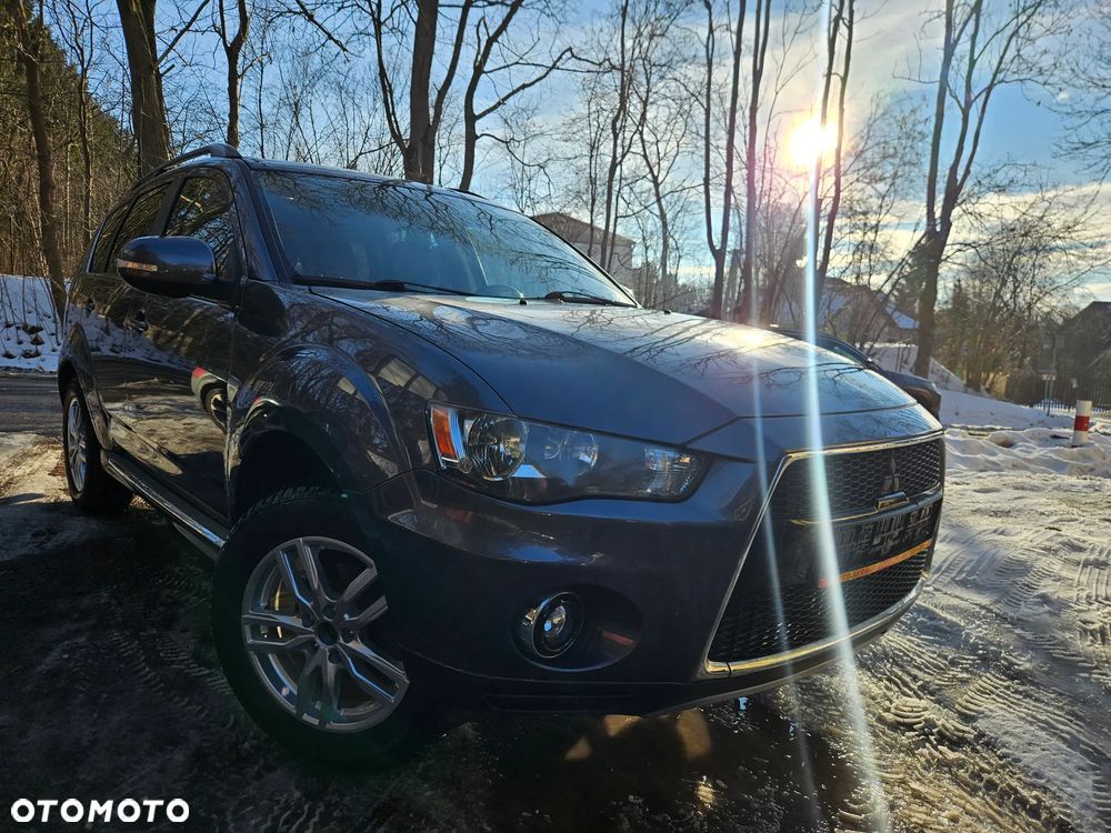 Mitsubishi Outlander 2.0 2WD Invite - 2