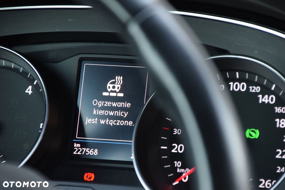 Volkswagen Passat 2.0 TDI 4Mot Elegance DSG - 35