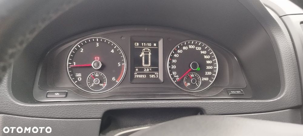 Volkswagen Multivan - 10