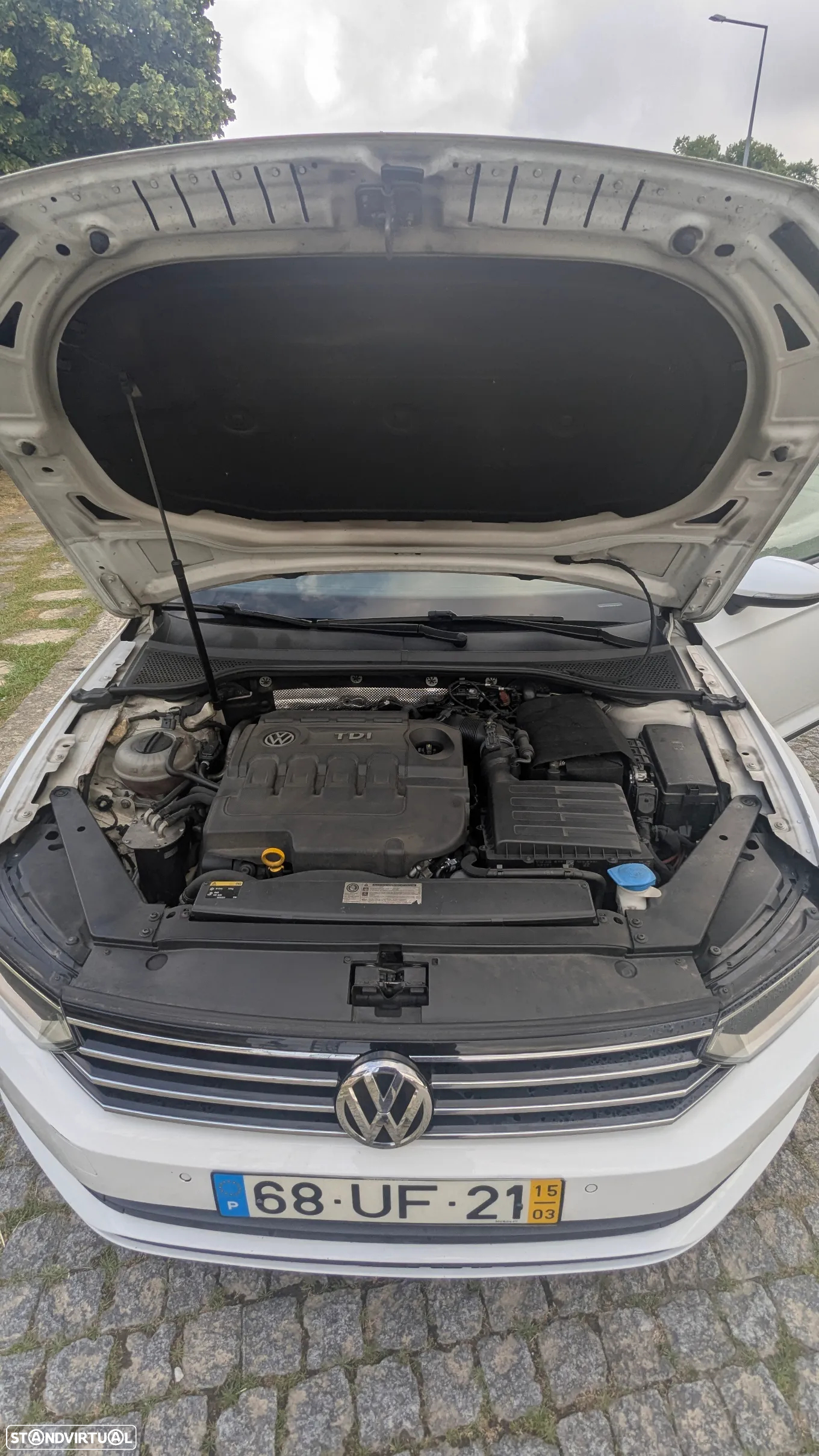 VW Passat Variant 1.6 TDI BlueMotion - 21