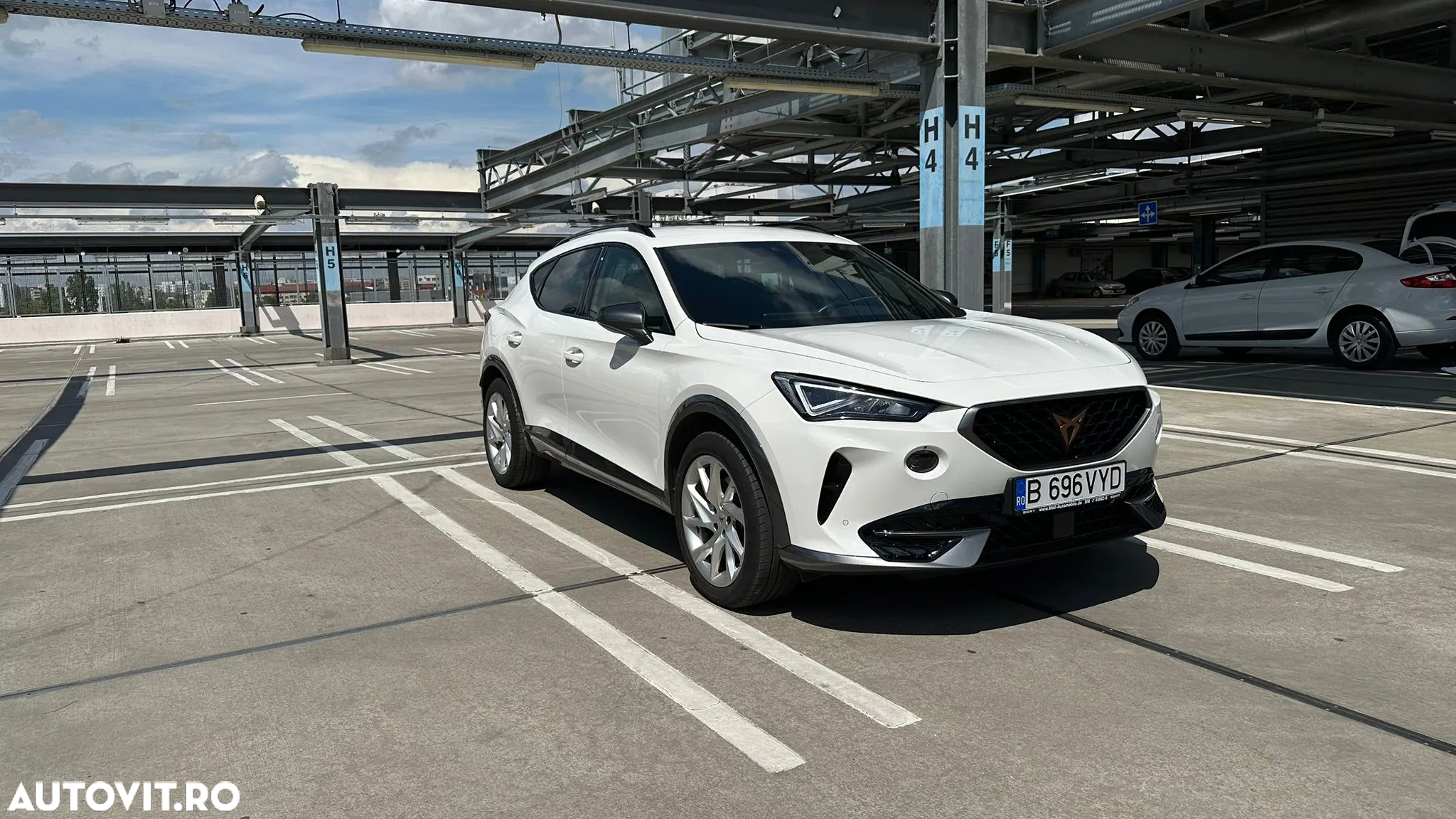 Cupra Formentor 1.4 e-Hybrid DSG - 2