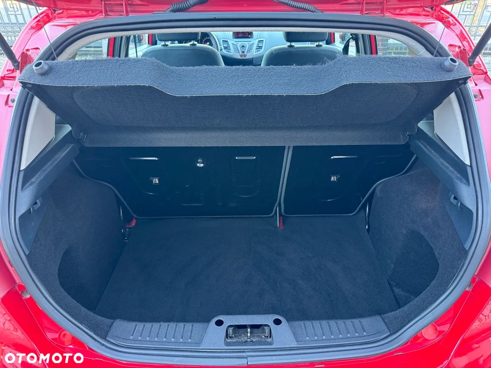 Ford Fiesta 1.25 Celebration - 35