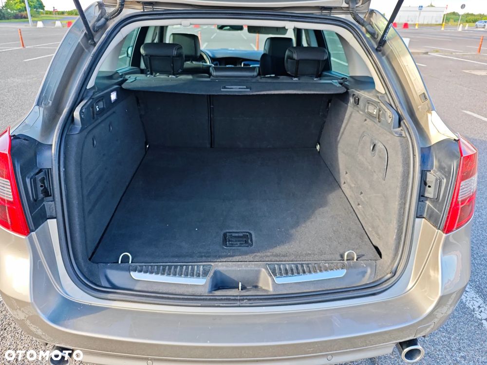 Renault Laguna 2.0 dCi Bose Edition - 10