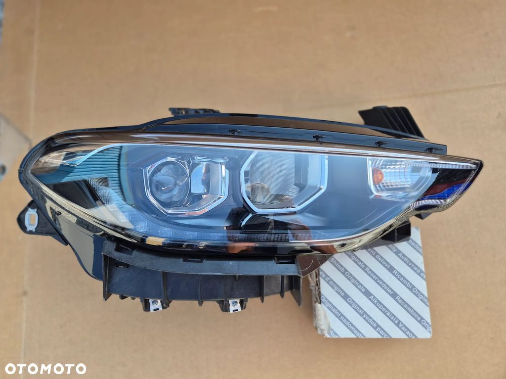 Fiat Tipo II lampa prawa.Soczewka LED.H7.Oryginał. - 2