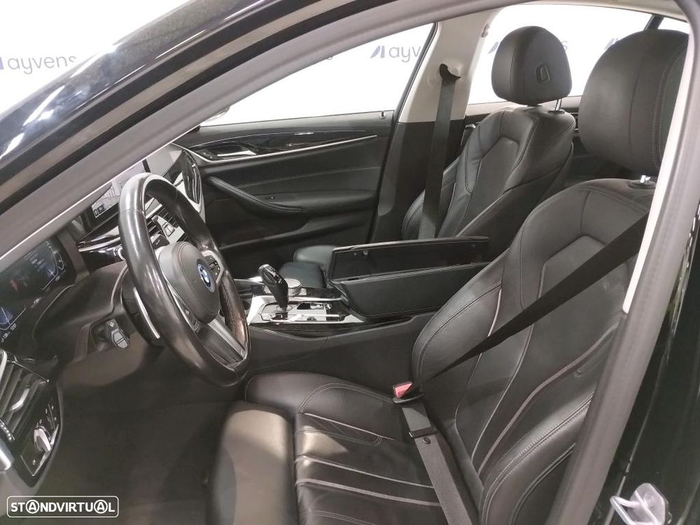 BMW 530 e Line Luxury - 5