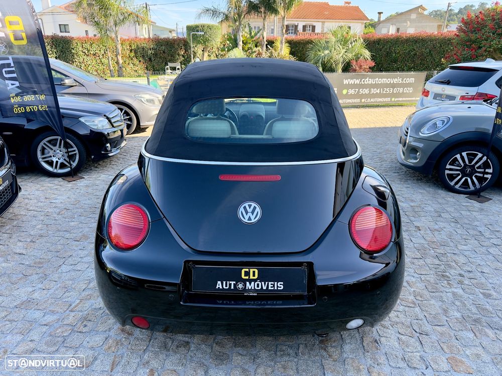 VW New Beetle Cabriolet 1.4 Top Couro - 17