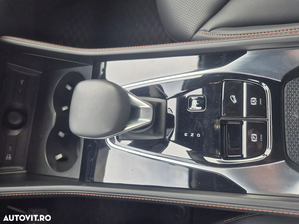 MG EHS 1.5 T-GDi AT PHEV Exclusive - 12