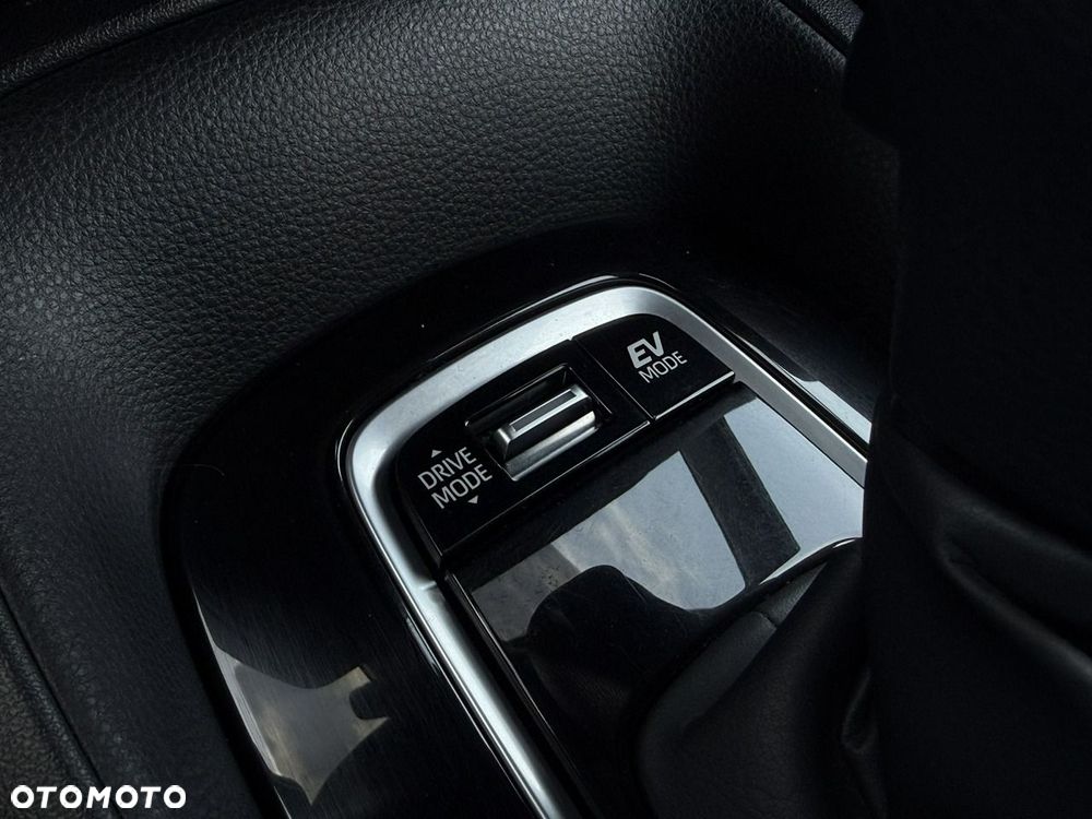 Toyota Corolla 1.8 Hybrid Comfort - 29