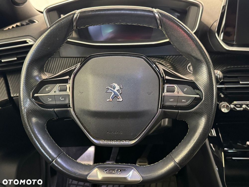 Peugeot 2008 1.2 PureTech GT Line S&S - 12