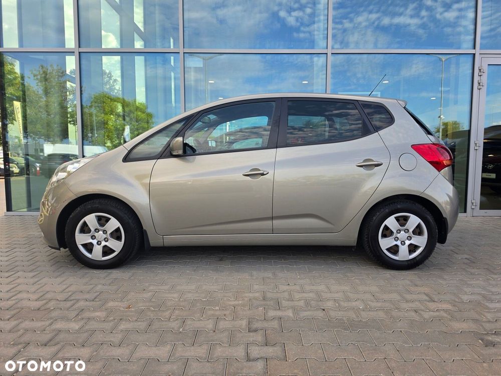 Kia Venga 2017 photo 3