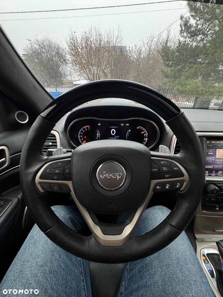 Jeep Grand Cherokee 5.7 V8 HEMI Summit - 27