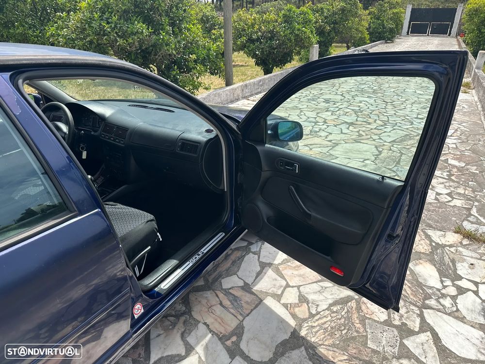 VW Golf 1.4i Confortline JE+AC - 23