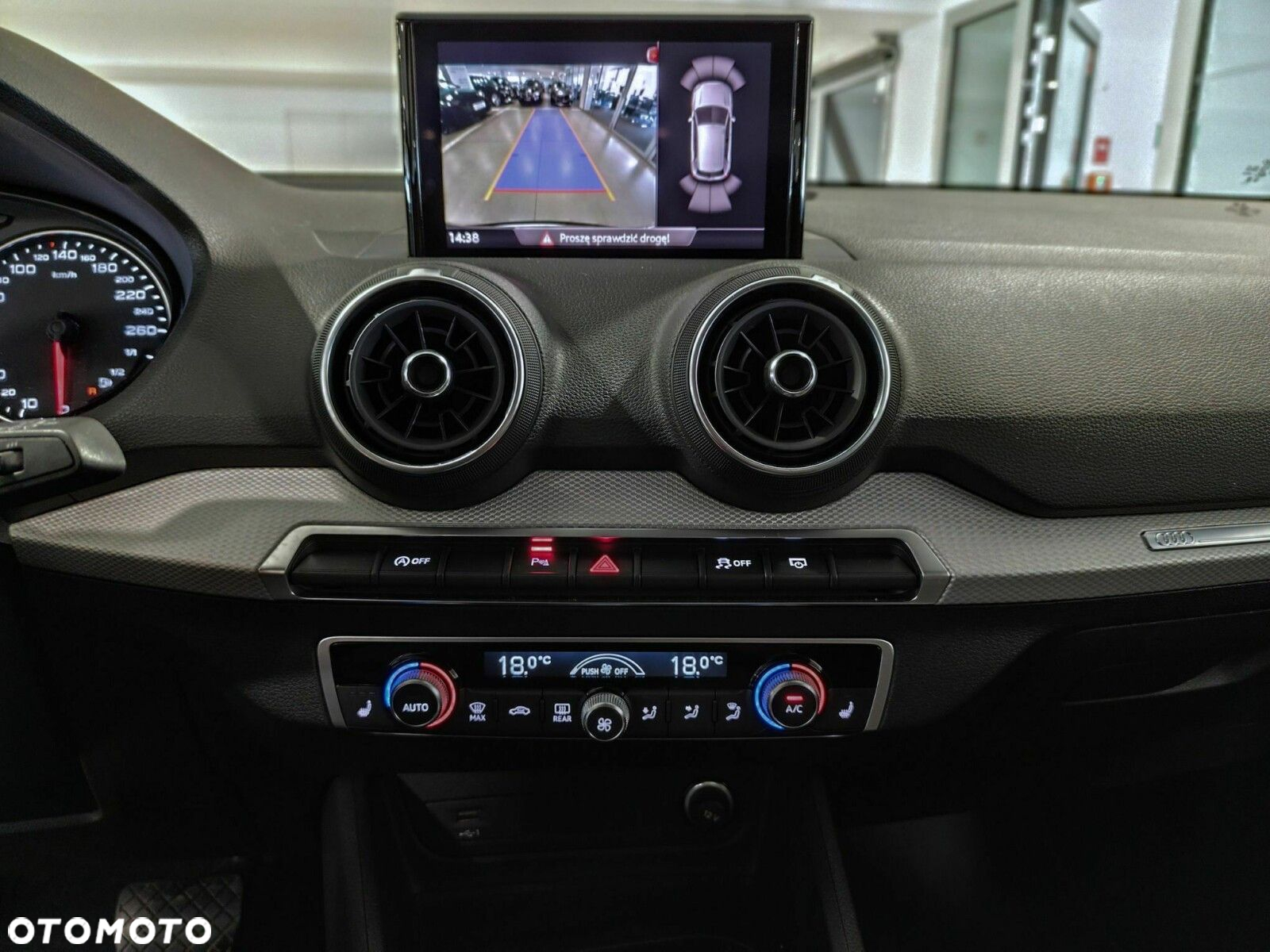 Audi Q2 - 10