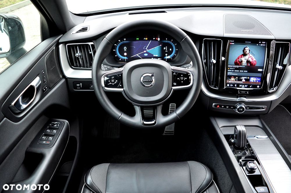 Volvo XC 60 B5 D AWD Geartronic RDesign - 24