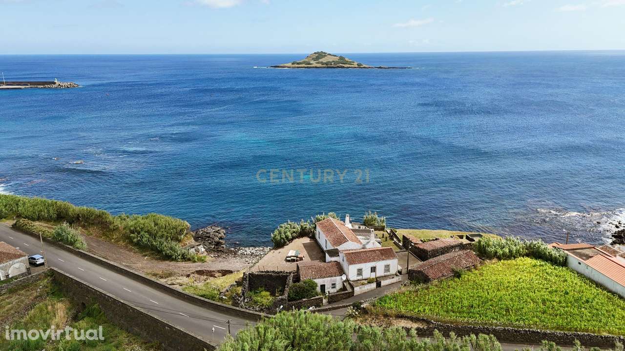 Moradia e terreno junto ao Mar em São Mateus - Praia da Graciosa - Grande imagem: 3/5