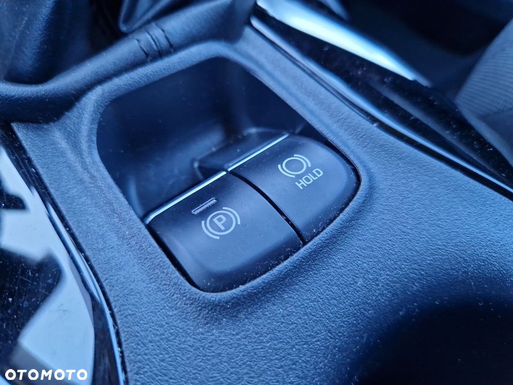 Toyota Corolla - 22