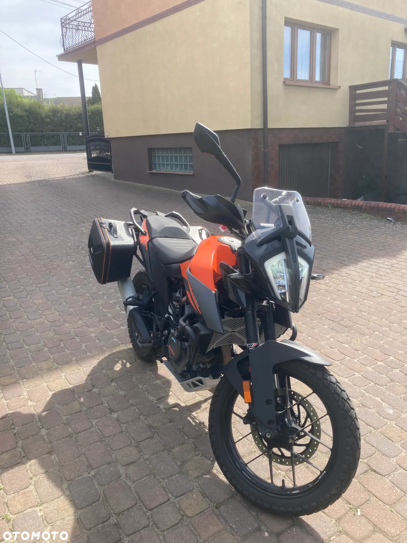 KTM Adventure - 10