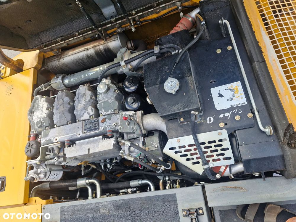 Liebherr 904C - 9