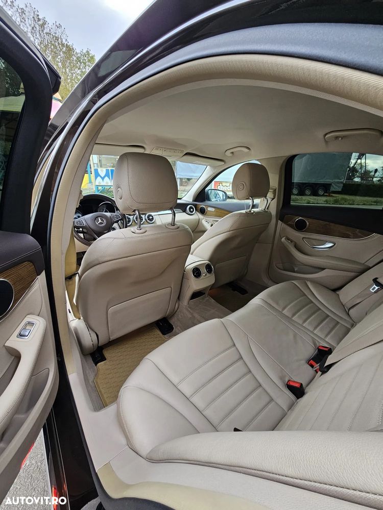 Mercedes-Benz C 220 CDI DPF (BlueEFFICIENCY) 7G-TRONIC Elegance - 6