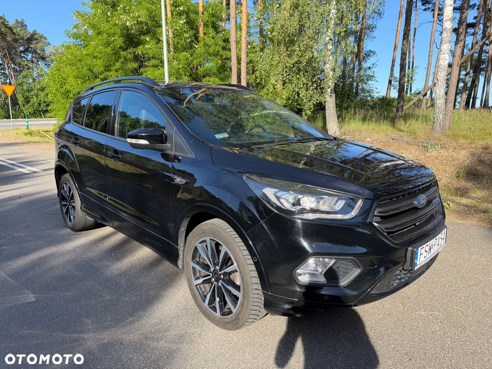 Ford Kuga 1.5 EcoBoost 2x4 ST-Line - 1