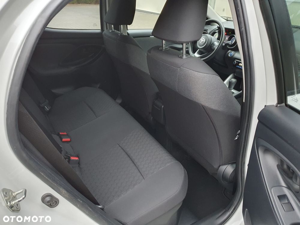 Toyota Yaris - 18