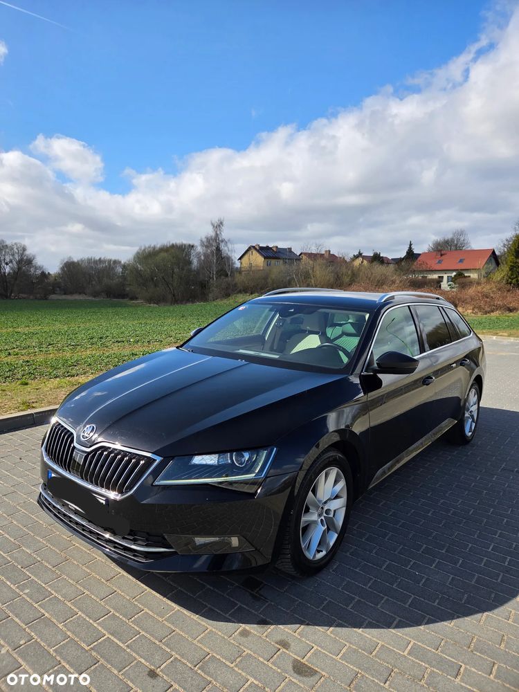 Skoda Superb 2.0 TDI 4x4 Style DSG - 10