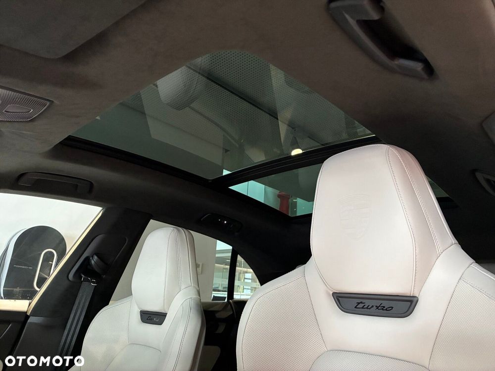Porsche Macan - 25