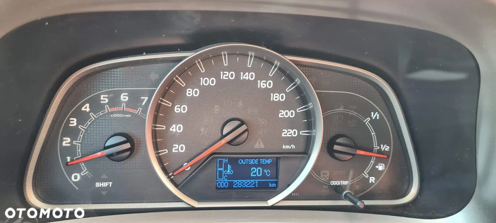 Toyota RAV4 2.0 D-4D Prestige - 4