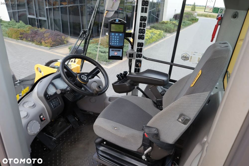 Volvo L120H - 30