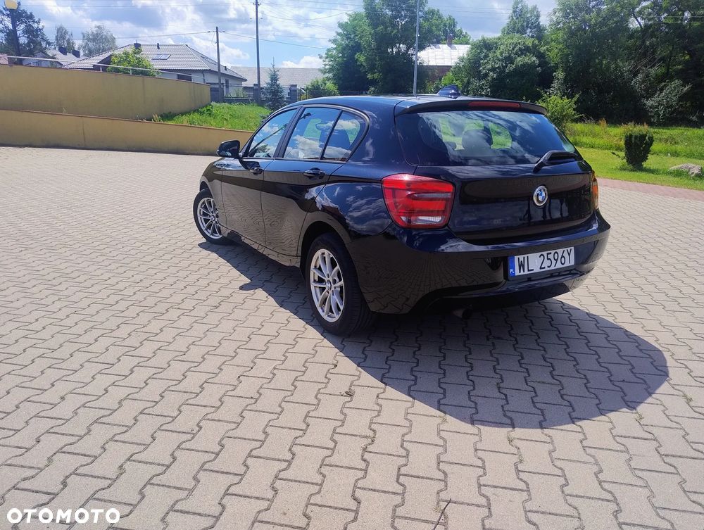 BMW Seria 1 114i - 3