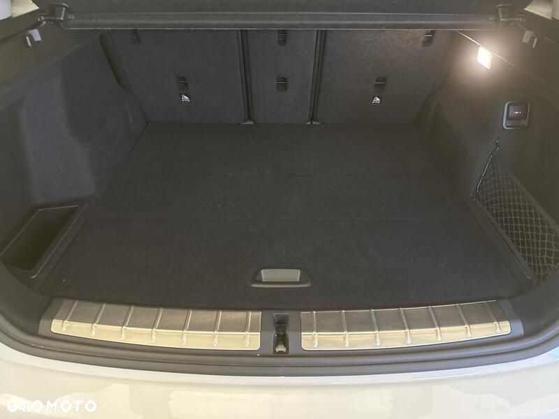 BMW X1 sDrive18i - 22