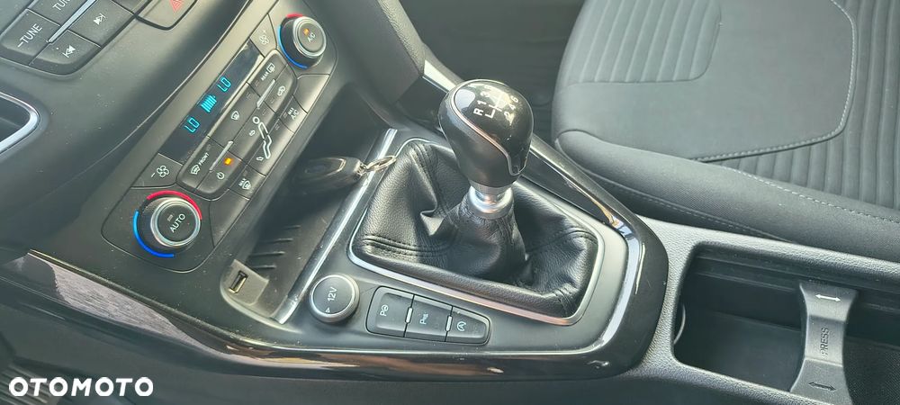 Ford Focus 2.0 TDCi Titanium ASS - 16