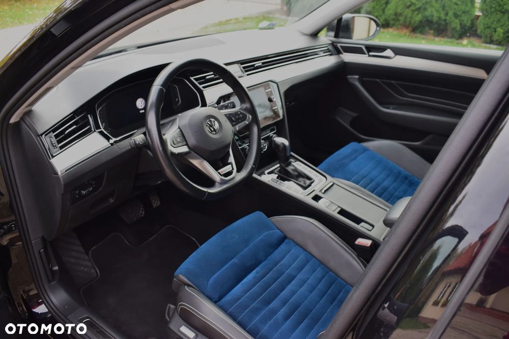 Volkswagen Passat - 10