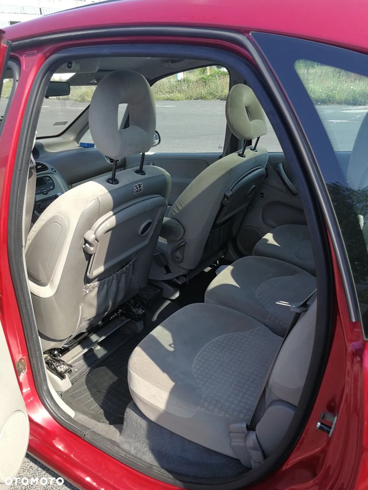 Citroën Xsara Picasso 2.0 16V Exclusive - 10