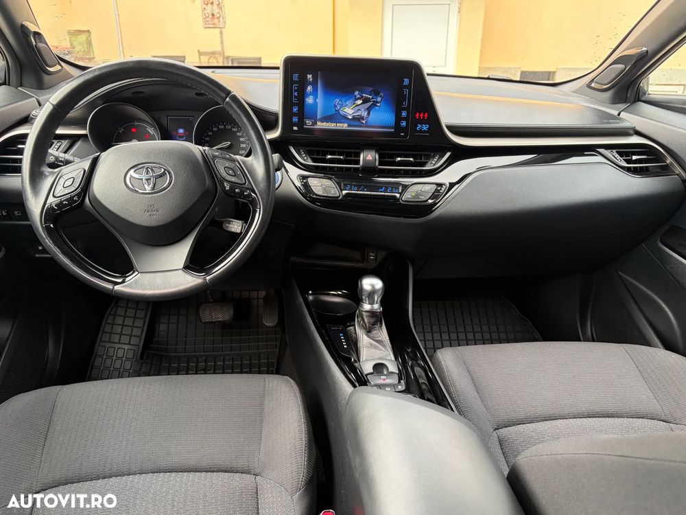 TOYOTA C-HR 2018 — imagine 6