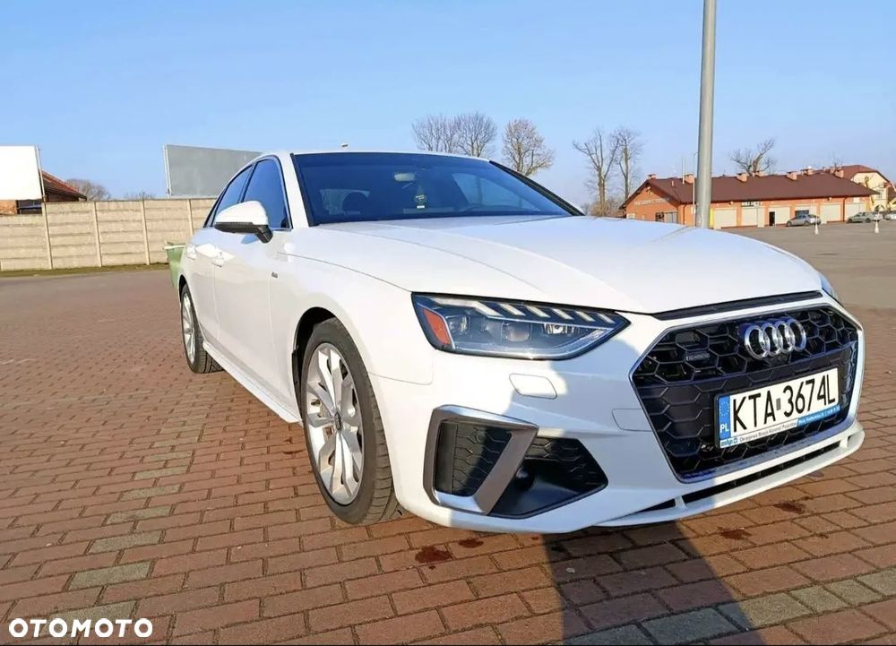 Audi A4 Limousine - 1