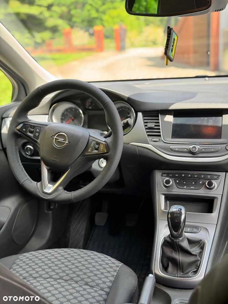 Opel Astra 1.2 T Edition S&S - 15
