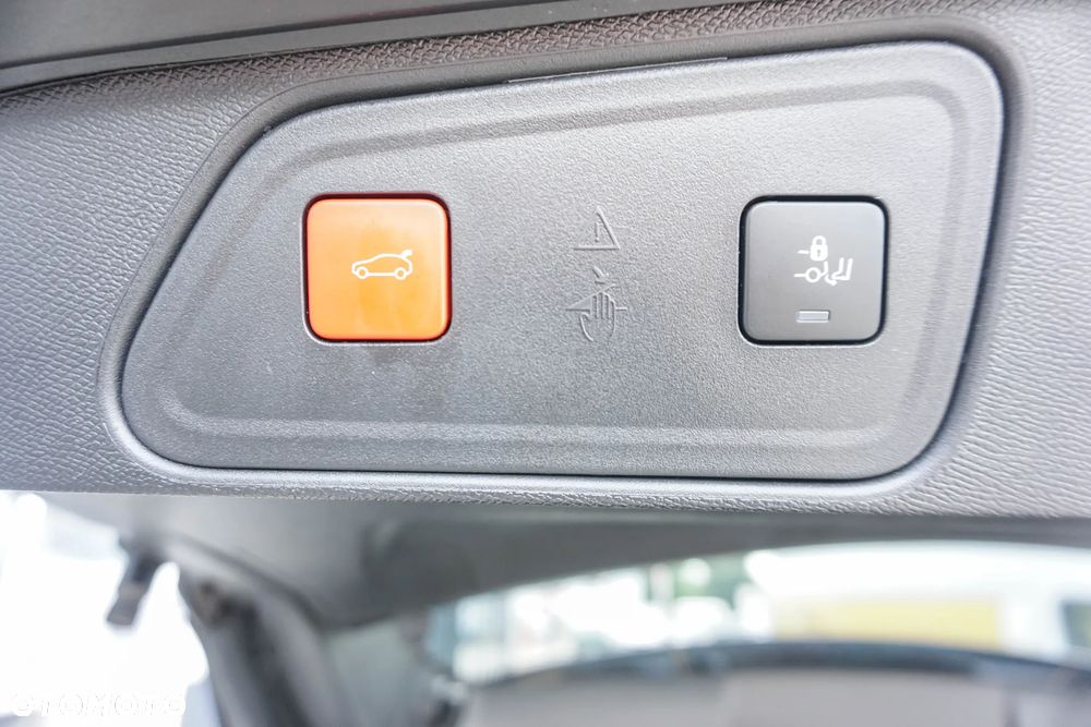 Peugeot 3008 1.2 PureTech Allure Pack S&S EAT8 - 34