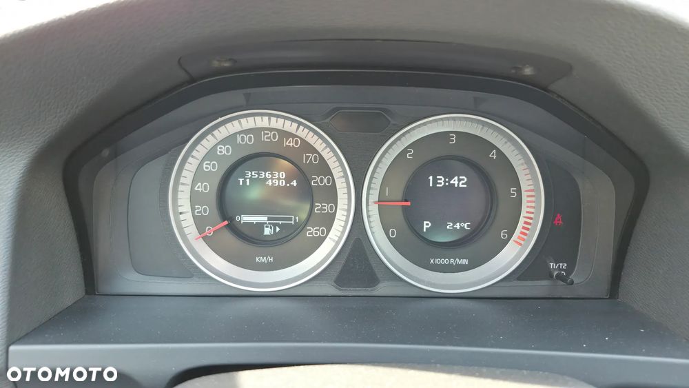 Volvo V60 D3 Geartronic Summum - 25