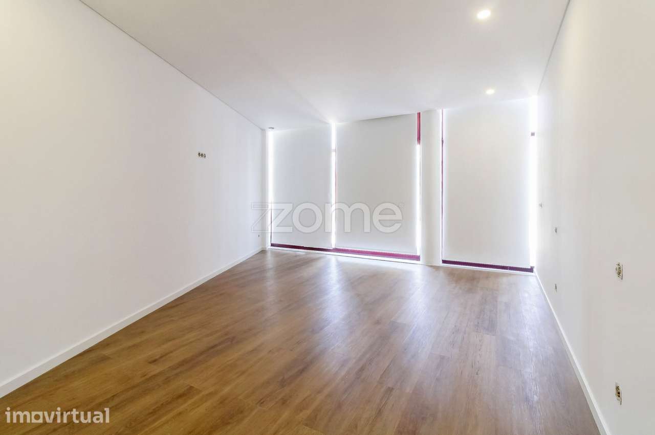 Apartamento T3 totalmente remodelado - Grande imagem: 5/27