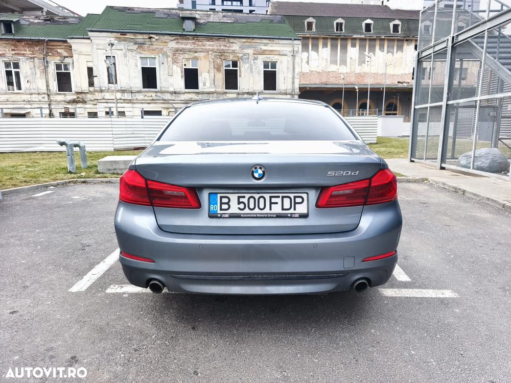 BMW Seria 5 520d AT - 13