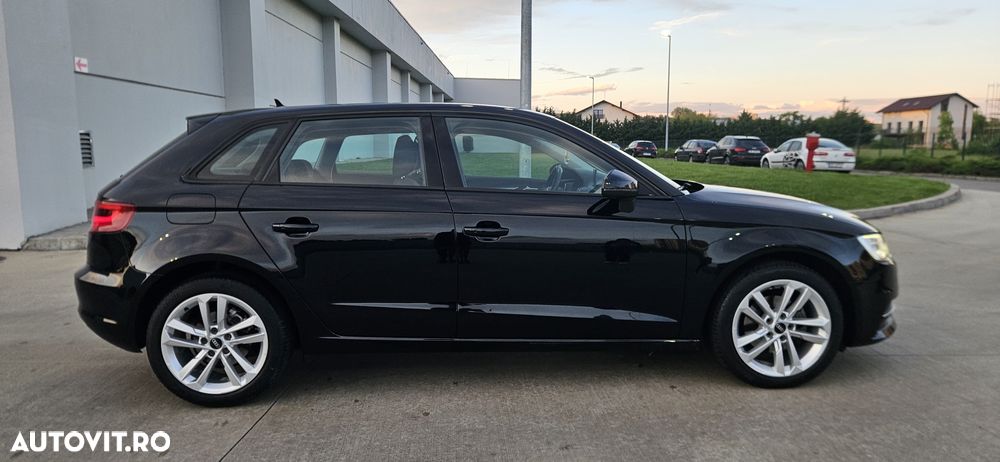 Audi A3 1.6 TDI clean Ambiente - 6