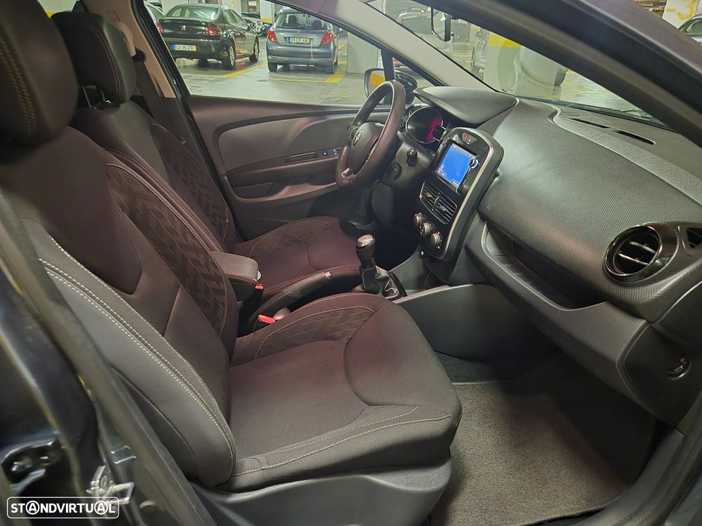 Renault Clio Sport Tourer dCi 90 Limited - 36