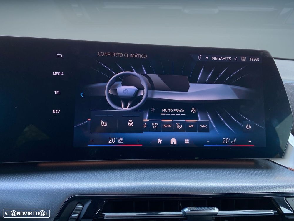 BMW iX2 eDrive20 Pack Desportivo M Pro - 10