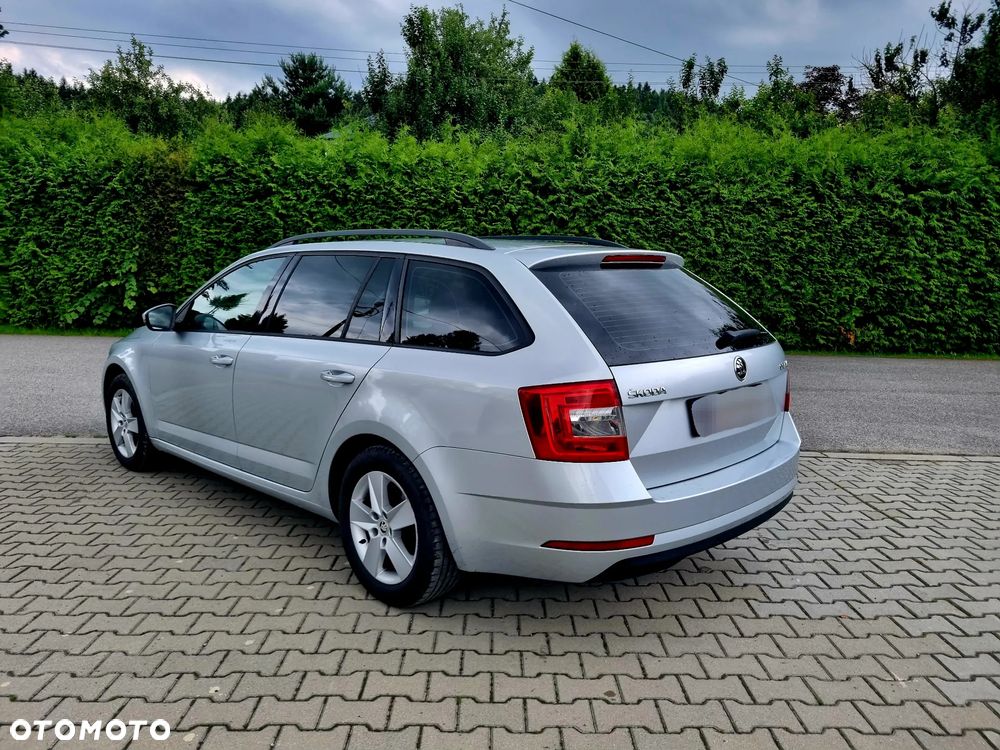Skoda Octavia - 8